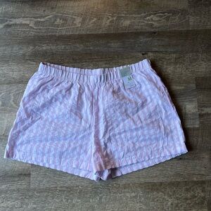 Womens boxer shorts.